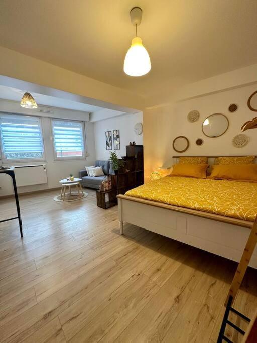 Appartement Neuf Entierement Equipe Proche Centre Амиен Екстериор снимка