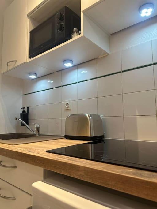 Appartement Neuf Entierement Equipe Proche Centre Амиен Екстериор снимка